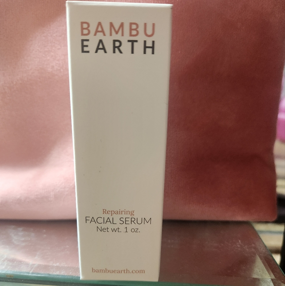 NIB Bambu Earth facial serum